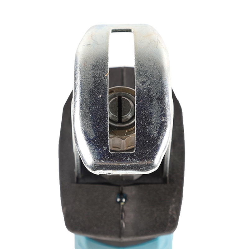 Lithium Saber nhìn thấy